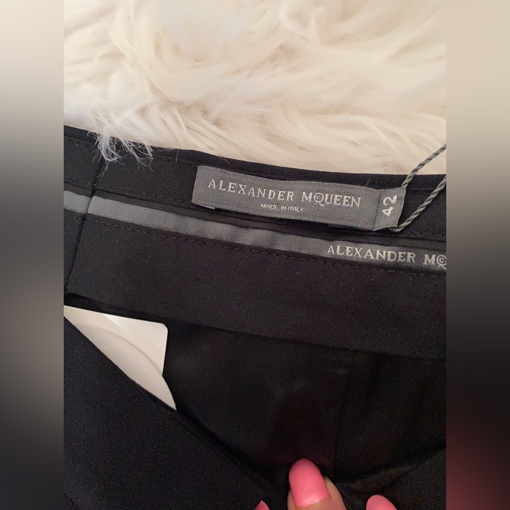 NWT Alexander McQueen black ankle cropped  trousers - Picture 5 of 9